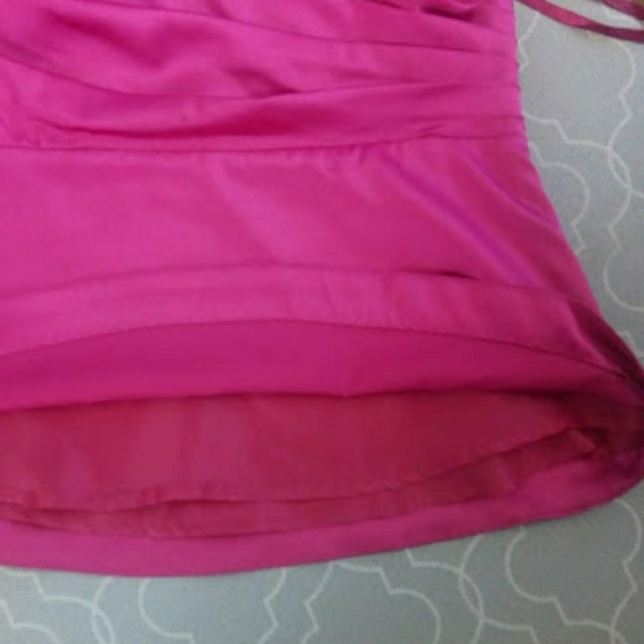 The Limited Strapless Hot Pink Top - Picture 5 of 6